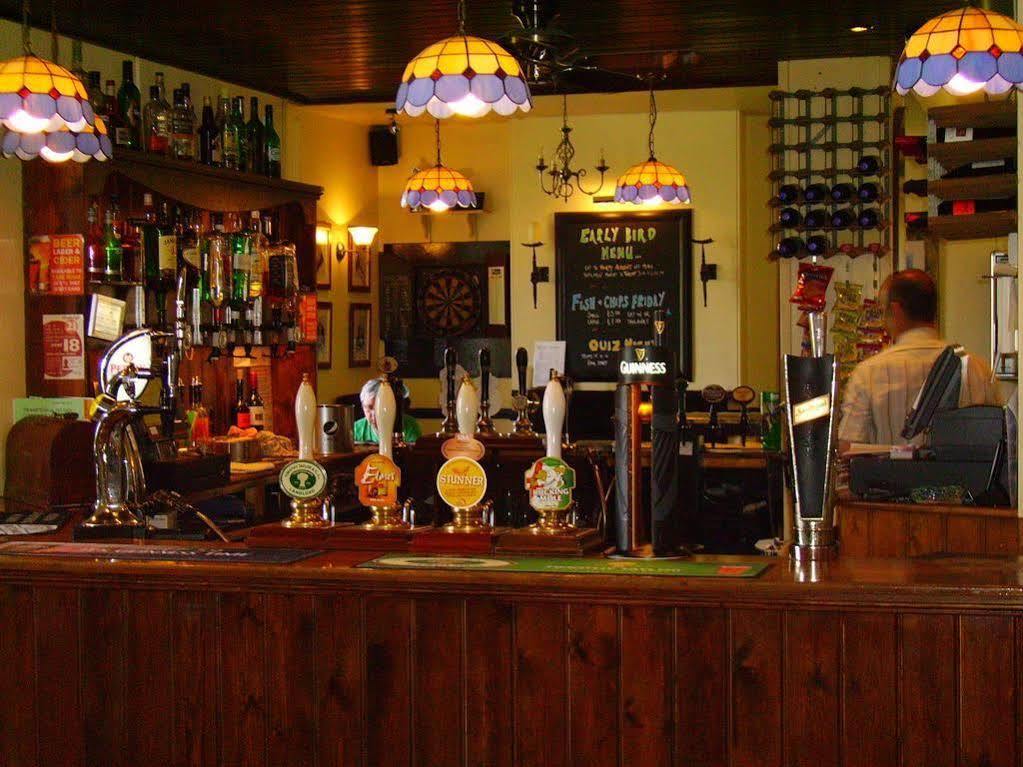 The Bell Inn Frampton on Severn Exterior photo